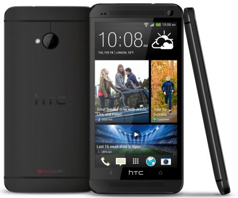 Двухсимочная версия HTC One поступила в продажу на территории России