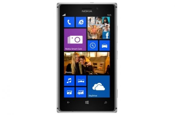 Связной начинает принимать предзаказы на новый Nokia Lumia 925