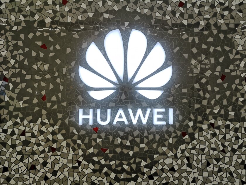 Санкции США против Huawei затронули другие азиатские компании, в том числе Sony и Samsung