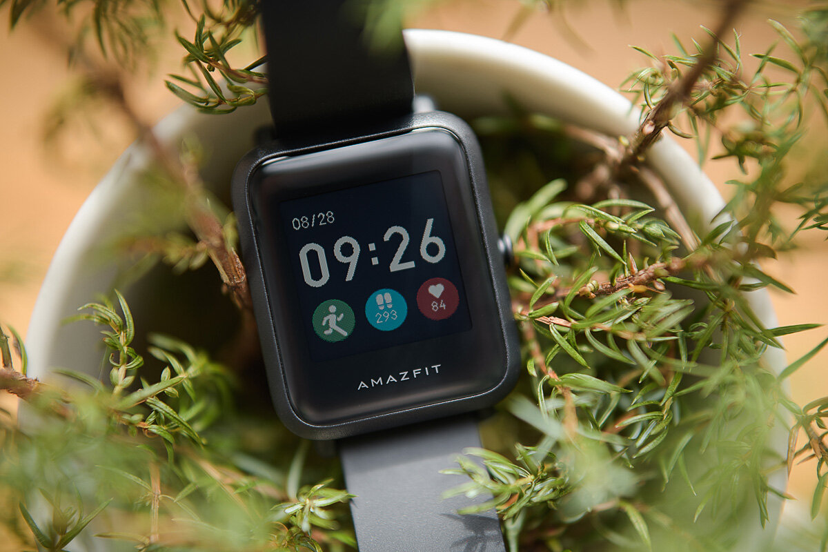 Amazfit bip s lite smartwatch review sale