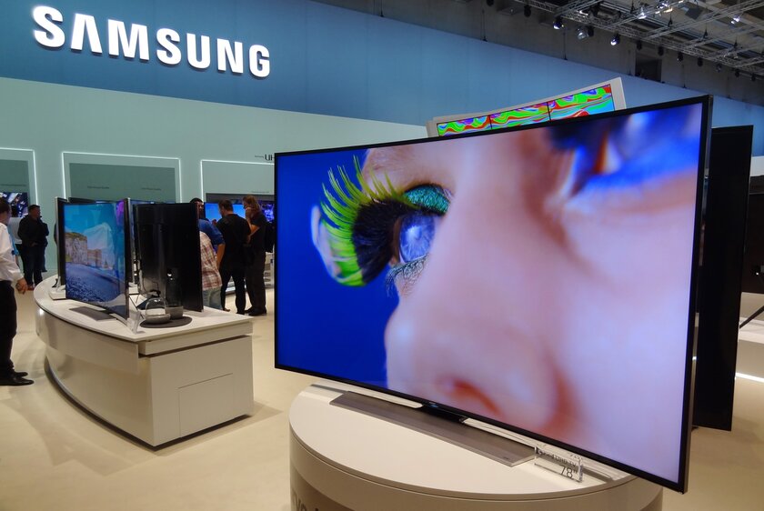 Samsung откладывает прекращение производства LCD-панелей до следующего года