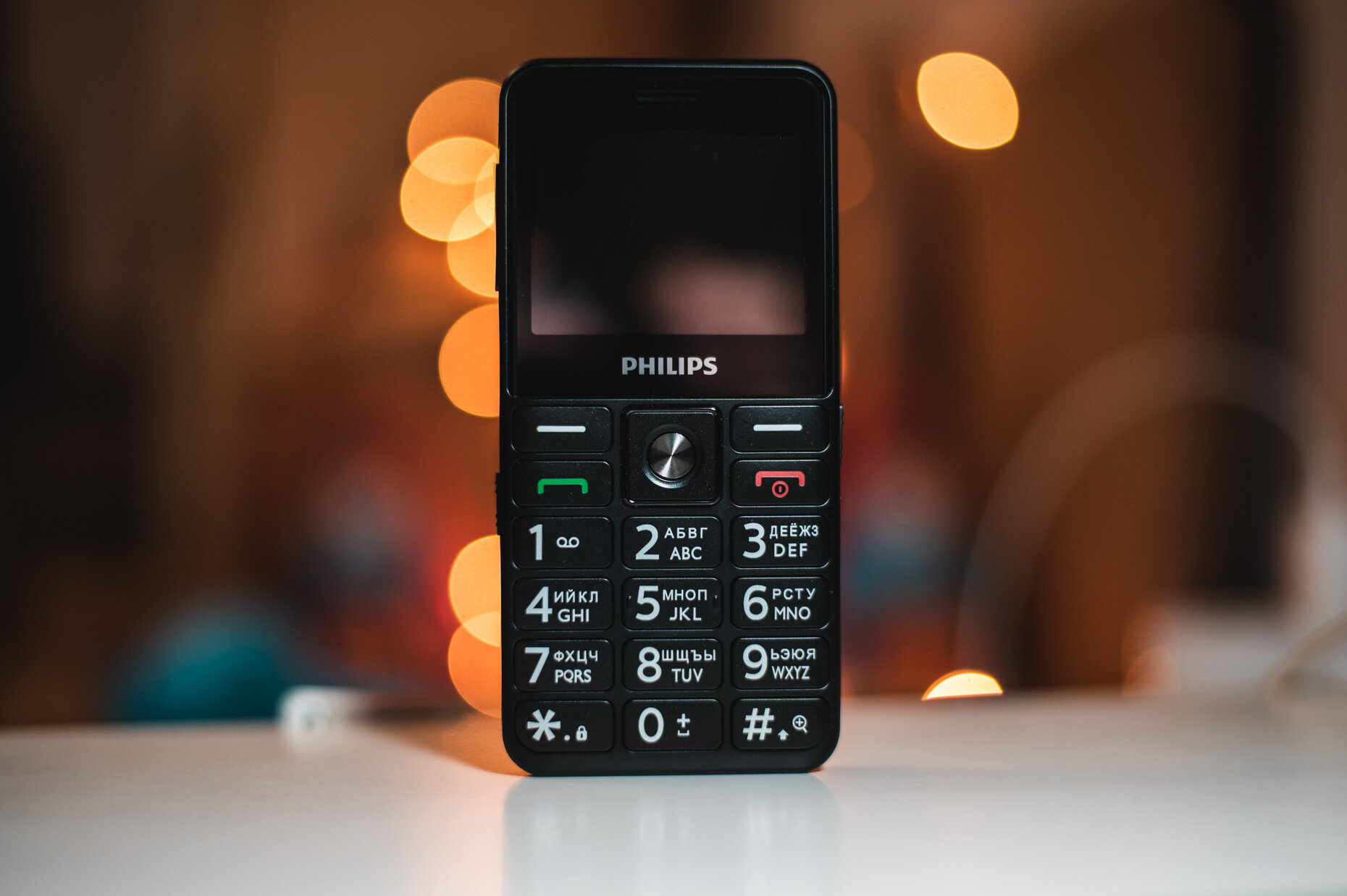 Мобильный телефон xenium e590. Philips Xenium e207. Philips Xenium e111. Филипс Xenium е207. Филипс хениум е 207.