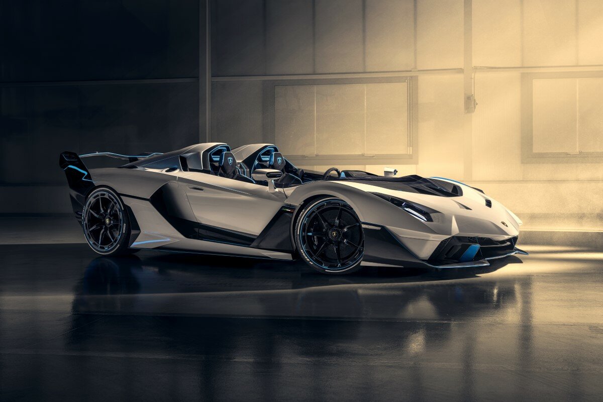 LAMBORGHINI  