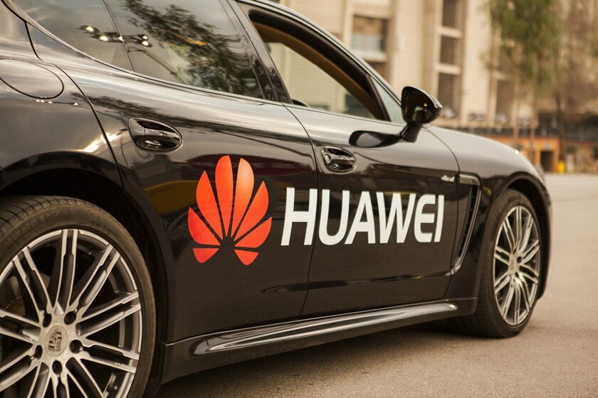 СМИ приписывают Huawei планы по выпуску электромобилей, но компания всё отрицает