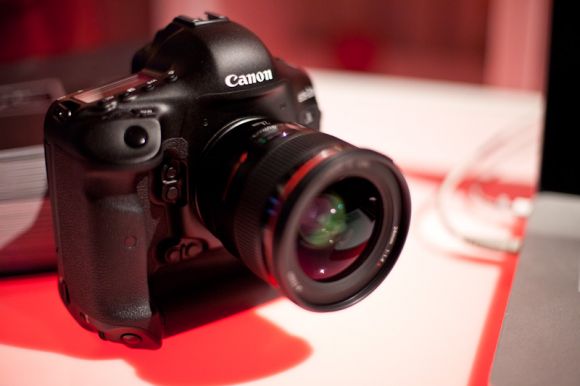 Canon тестирует 75-мегапиксельную камеру