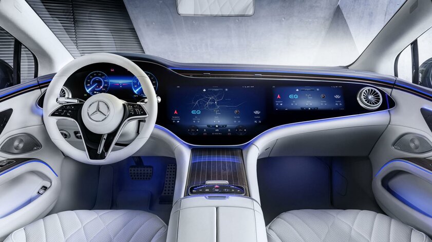 Новый флагманский электромобиль Mercedes потрясает своим салоном