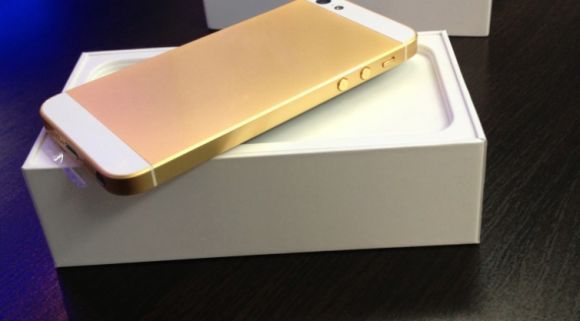 Новое подтверждение золотого iPhone 5S