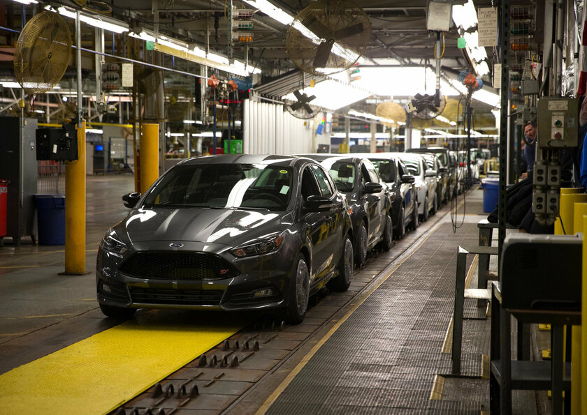 Ford, BMW и Honda сокращают производство автомобилей из-за дефицита микросхем
