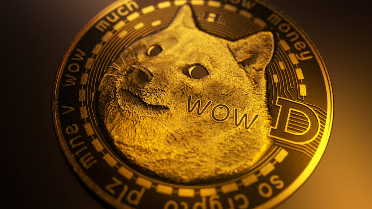 Шуточная криптовалюта Dogecoin выросла на 14000% и стала 4‑й в мире по капитализ