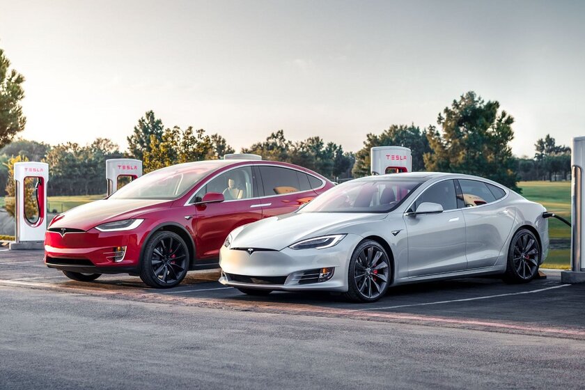 Tesla признали виновной в искусственном уменьшении запаса хода и скорости зарядки авто