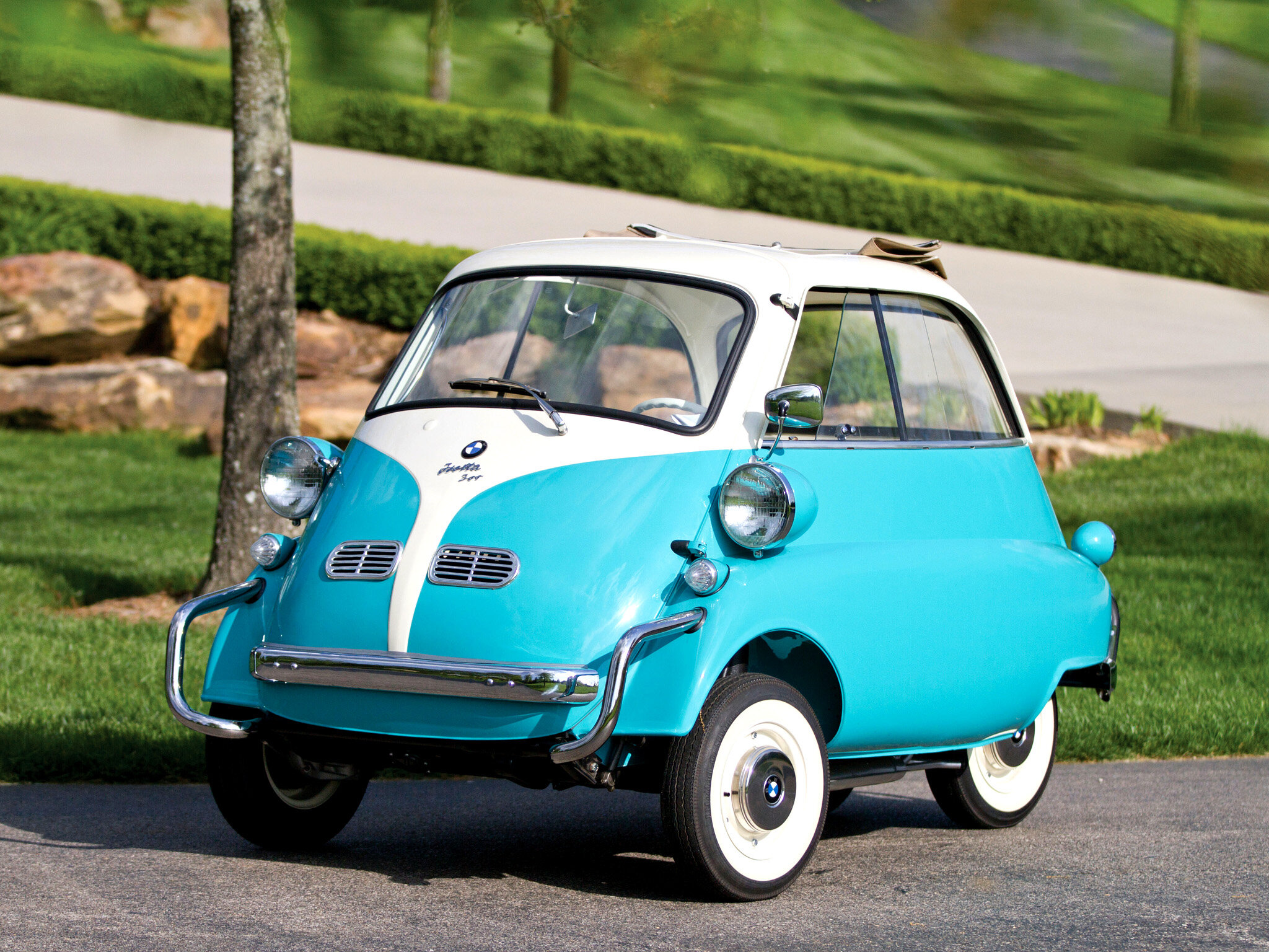 Автомобиль BMW Isetta