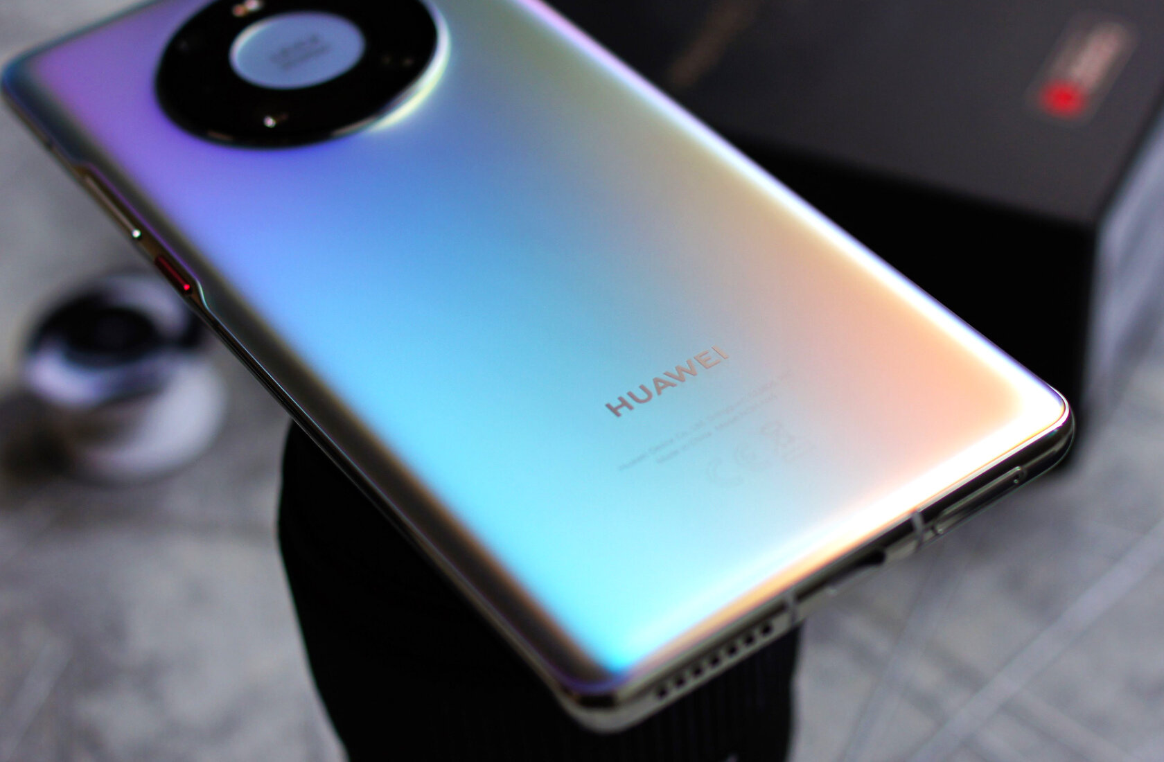 Смартфоны Huawei больше не в топ-5 по продажам даже в Китае — на родном рынке компании