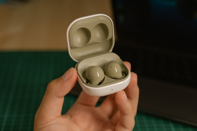 Эти наушники гораздо дешевле, чем должны стоить. Обзор Samsung Galaxy Buds 2