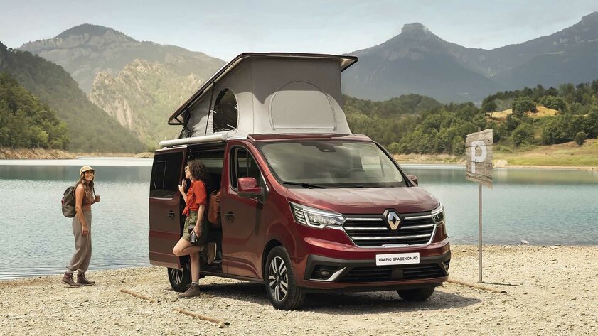 Renault представила дом на колёсах: с кухней, душем и двумя спальными местами