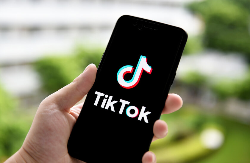 Instagram* позади: в 2021 году россияне стали больше времени проводить в TikTok