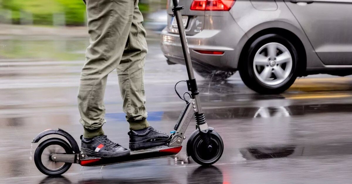 In the final amendments to the traffic rules, the speed of electric