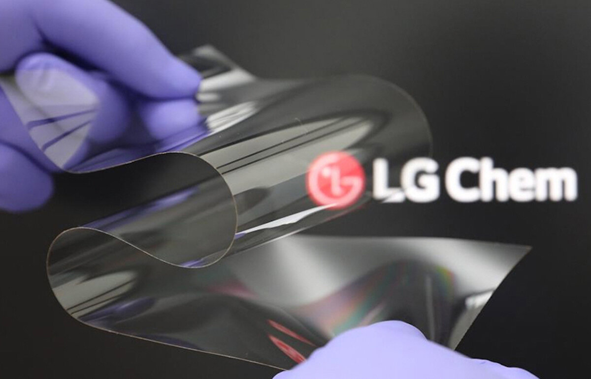 LG Chem разработала новые материалы для складных дисплеев, избавляющие их от складок