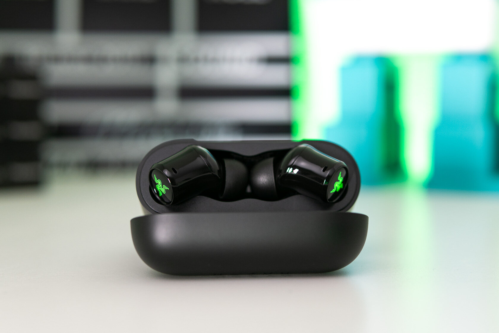 Tws pro наушники. Razer Hammerhead TWS. Razer Hammerhead true Wireless, Quartz. Razer Hammerhead true Wireless Mercury. Razer Hammerhead 2022.