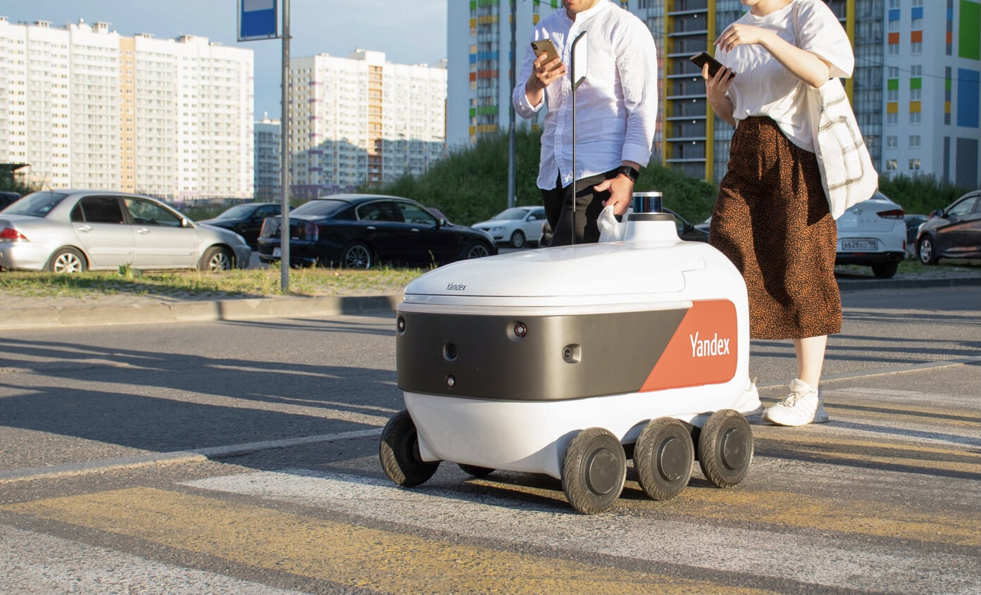 Russian Post will deliver parcels by Yandex robots: so far only in Moscow