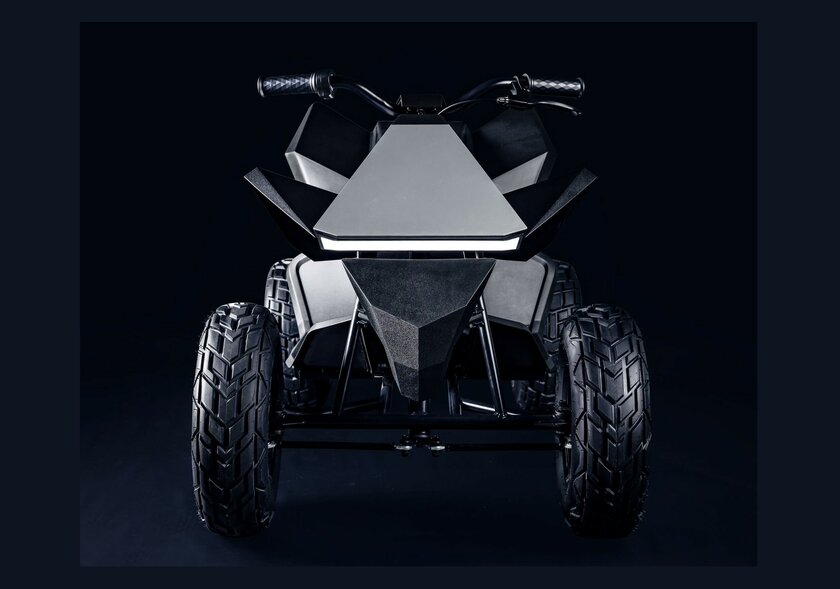 Tesla представила свой самый дешёвый электротранспорт — квадроцикл Cyberquad для детей