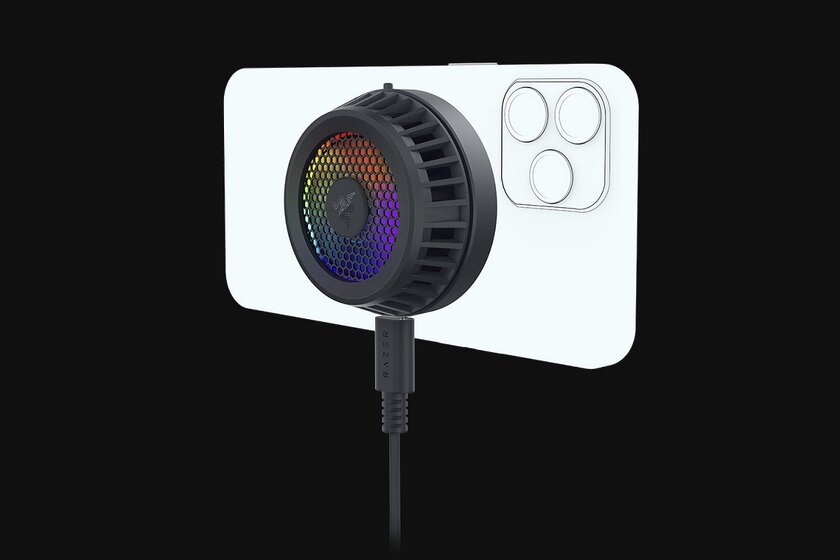 Razer выпустила геймерский кулер для iPhone с RGB, MagSafe и стильным кабелем