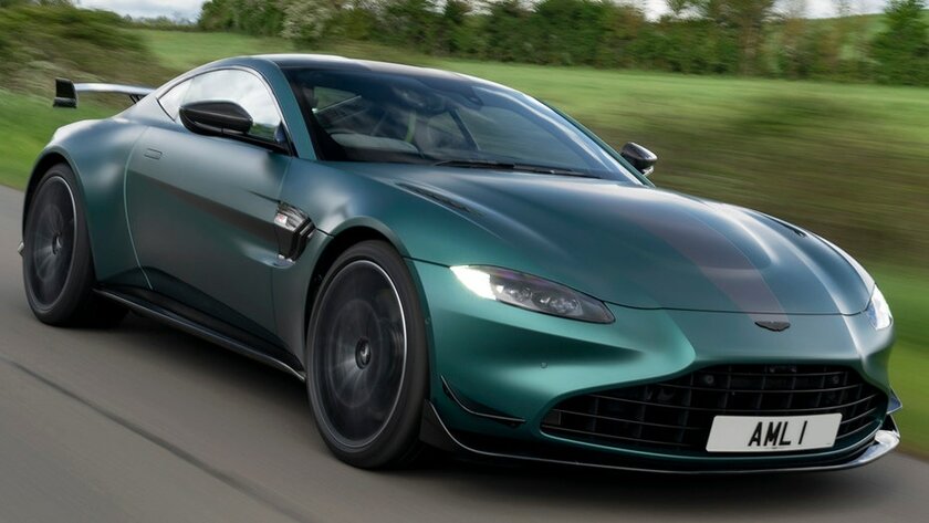 Aston Martin показала лицо V12 Vantage Final Edition: последнего авто бренда на 12 цилиндрах