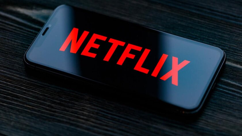 Netflix заставят транслировать в России 20 федеральных каналов