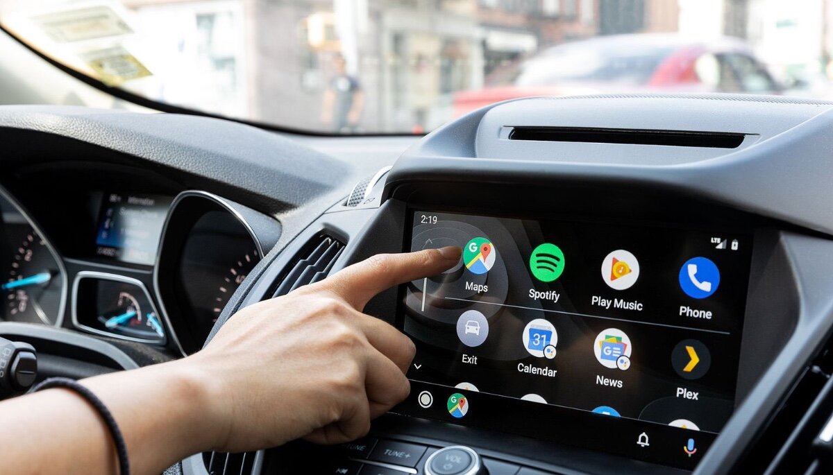 Google готовит редизайн Android Auto: будет похоже на CarPlay