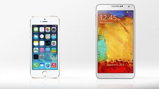 Компания Apple работает над большими смартфонами iPhone