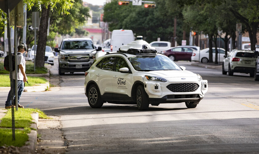 В США на дорогах начали курсировать беспилотные автомобили Argo AI без водителей
