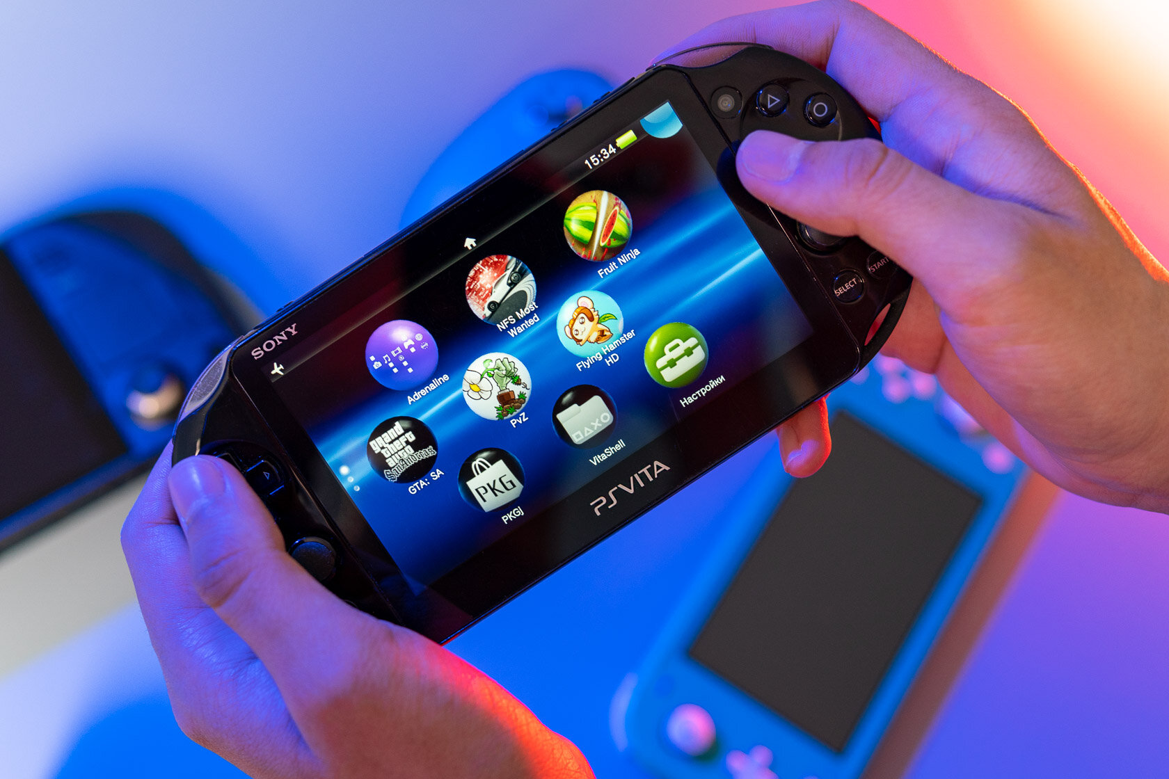 Лучшая портативная консоль для ретро игр. Почему стоит обзавестись PS Vita  даже в 2022