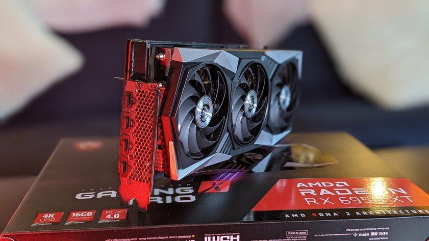 Radeon или GeForce: у AMD появился инструмент, показывающий, какая видеокарта лучше в играх