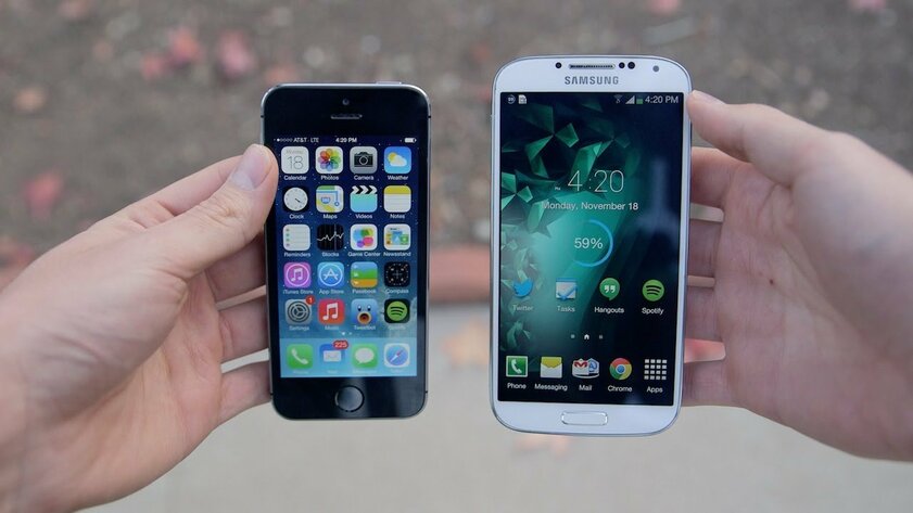 Samsung скопировала iPhone, установив в него больший экран. Так считает руководитель Apple