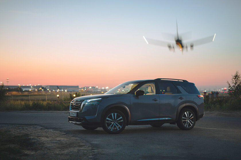 Огромное авто, в котором комфортно всем (на удивление). Тест-драйв Nissan Pathfinder 2021
