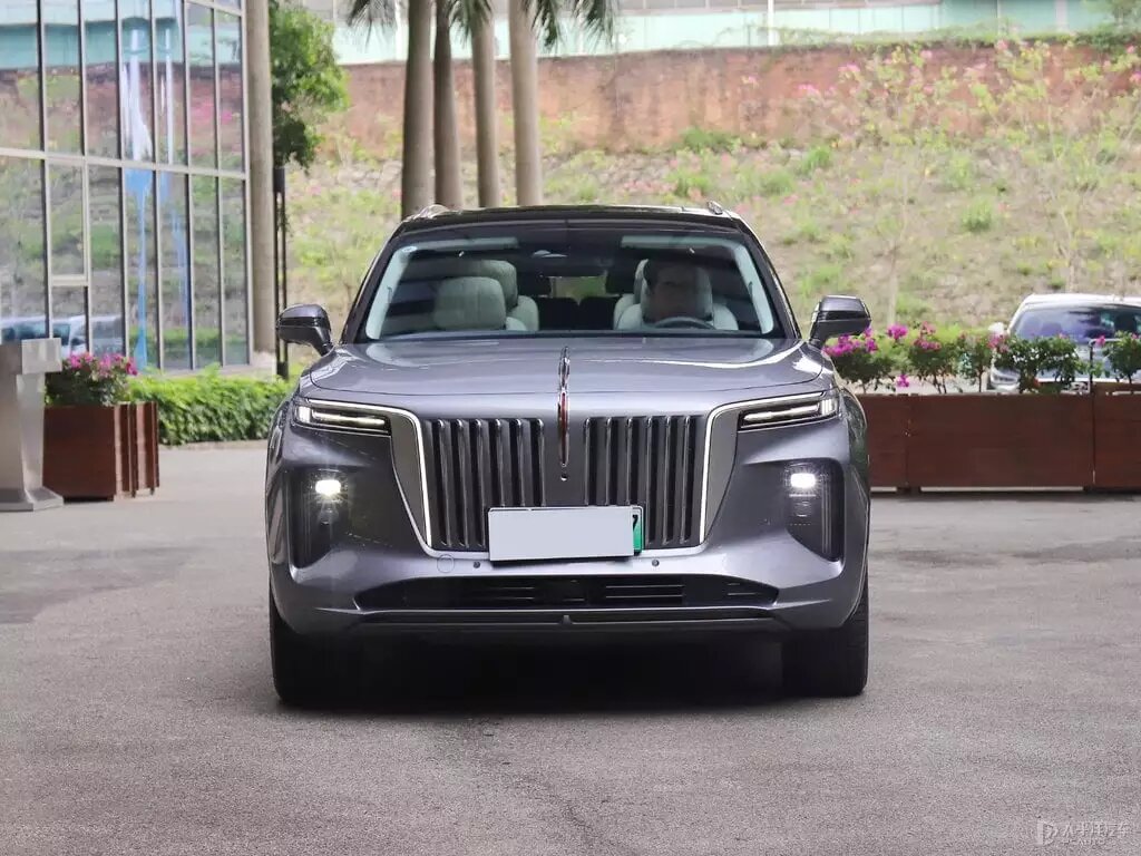 2021 FAW Hongqi e hs9