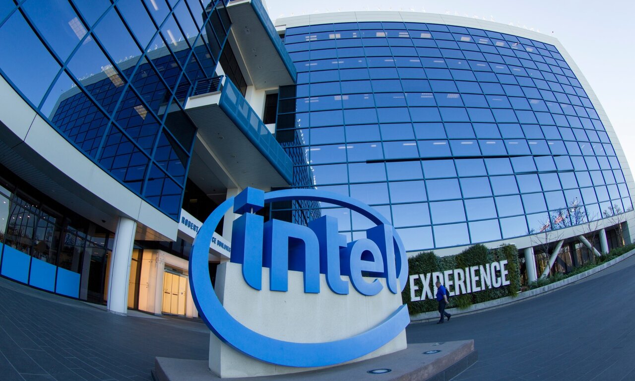 Кто делает чипы для intel