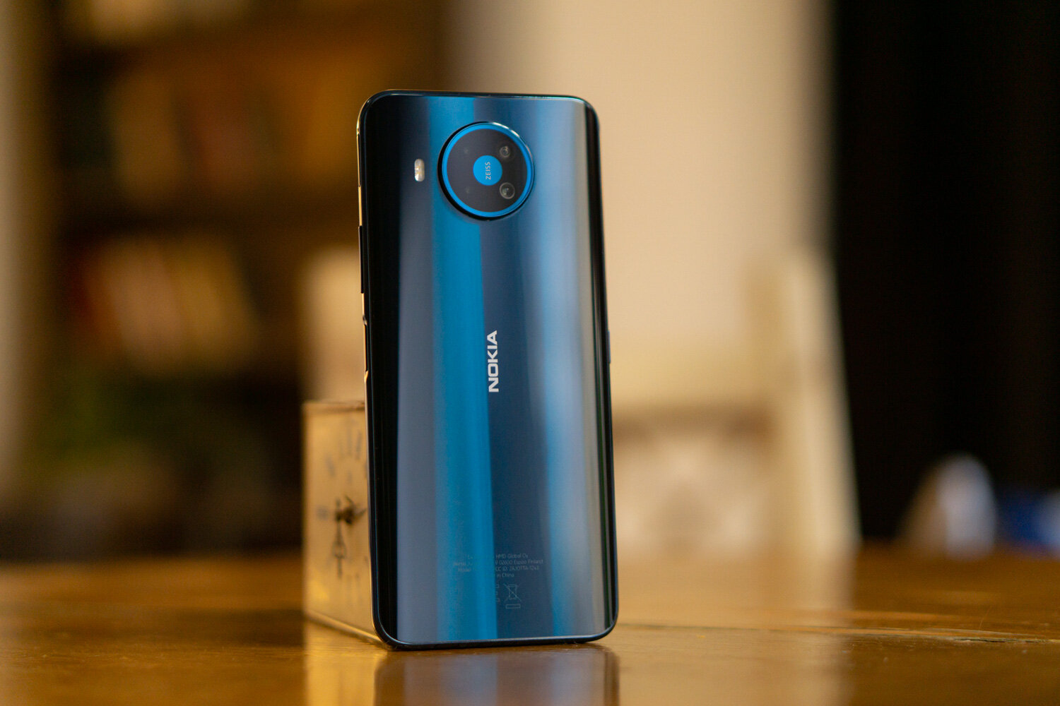 В новых смартфонах Nokia больше не будет камер ZEISS