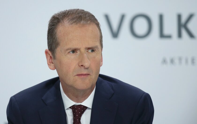 Жесткий стиль руководства и фиаско ПО: почему глава Volkswagen внезапно ушел в отставку