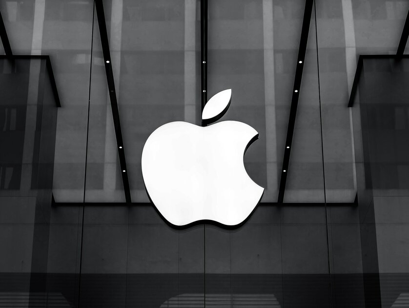 Не зря убрали зарядку из коробки: Apple заняла первое место в топе инновационных компаний