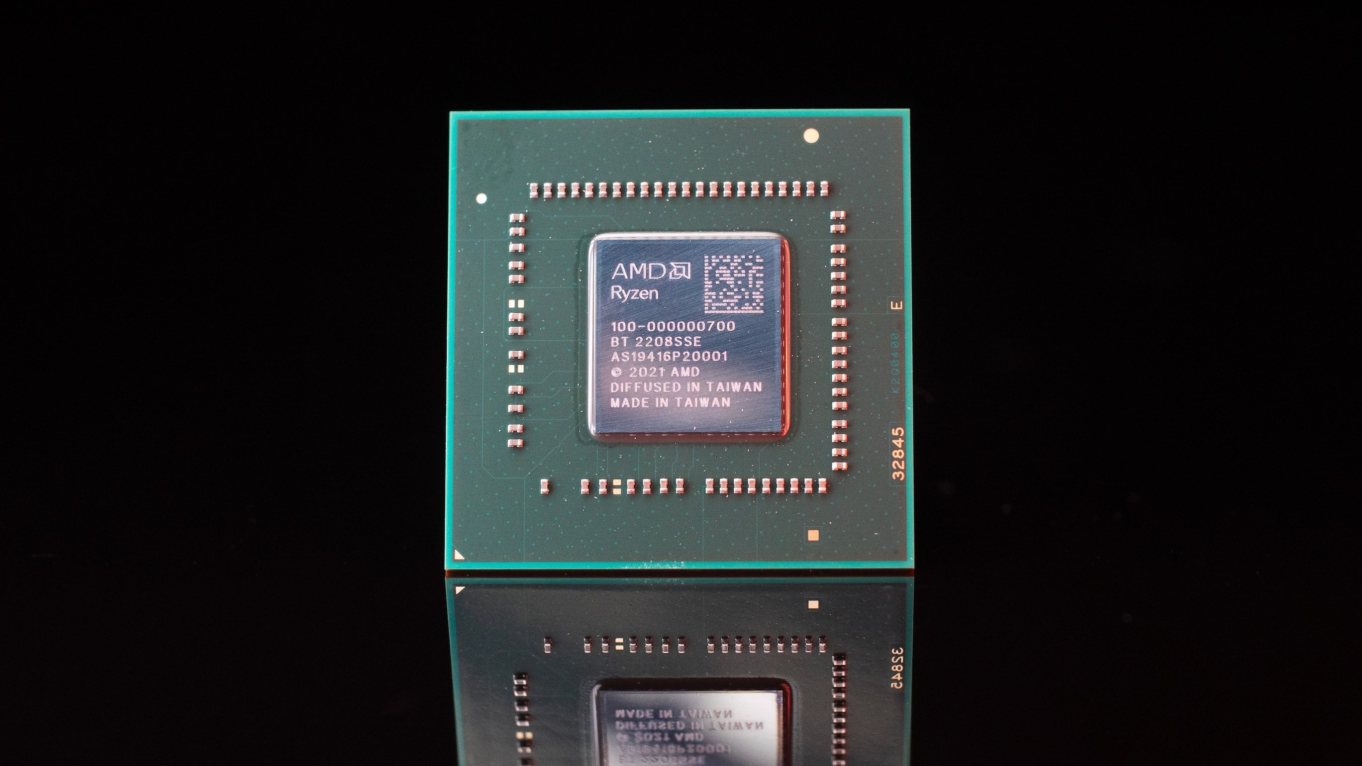 Превосходство над Intel: AMD представила первые процессоры Ryzen 7020 ...