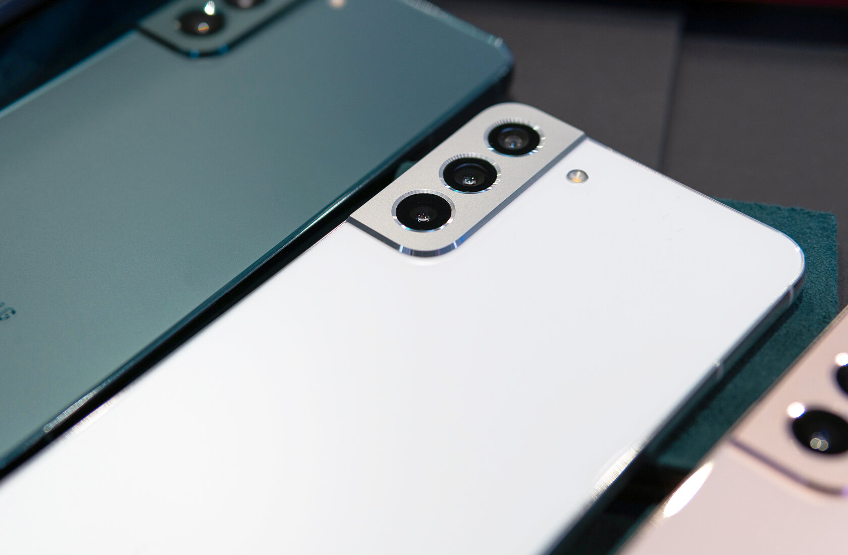 Какие смартфоны Samsung получат Android 13 в 2022 году. Не только флагманы