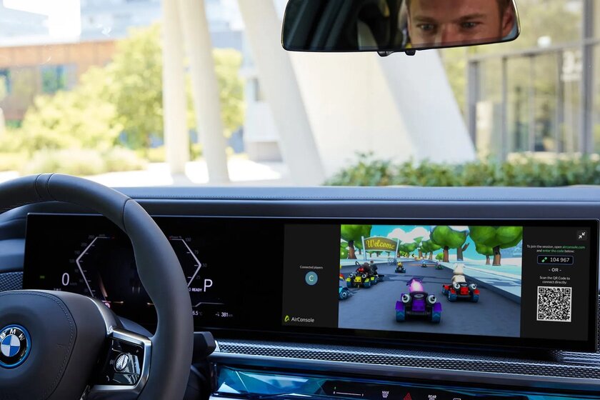 Смартфон в качестве геймпада для автомобиля: на экранах BMW можно поиграть в 180 видеоигр