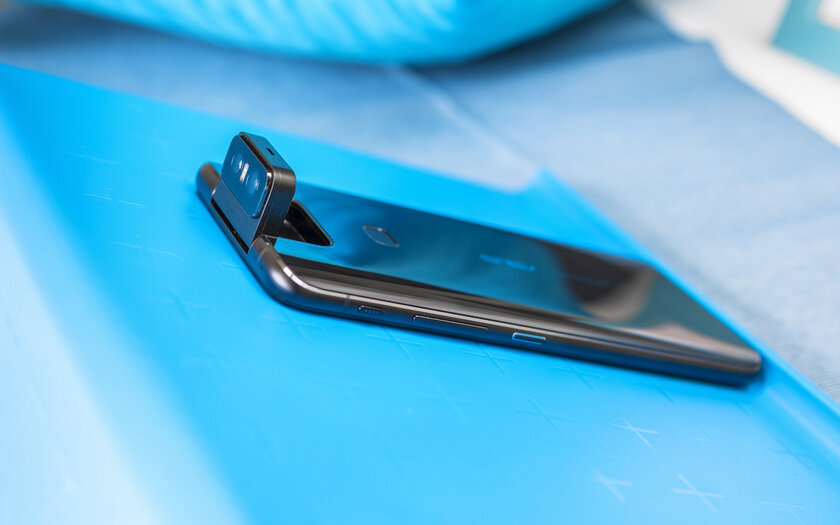 Xiaomi придумала камеру специально для съёмки асфальта со смартфона. Или неба