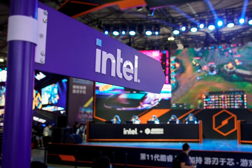 Intel оштрафовали почти на миллиард долларов за использование чужой технологии в процессорах