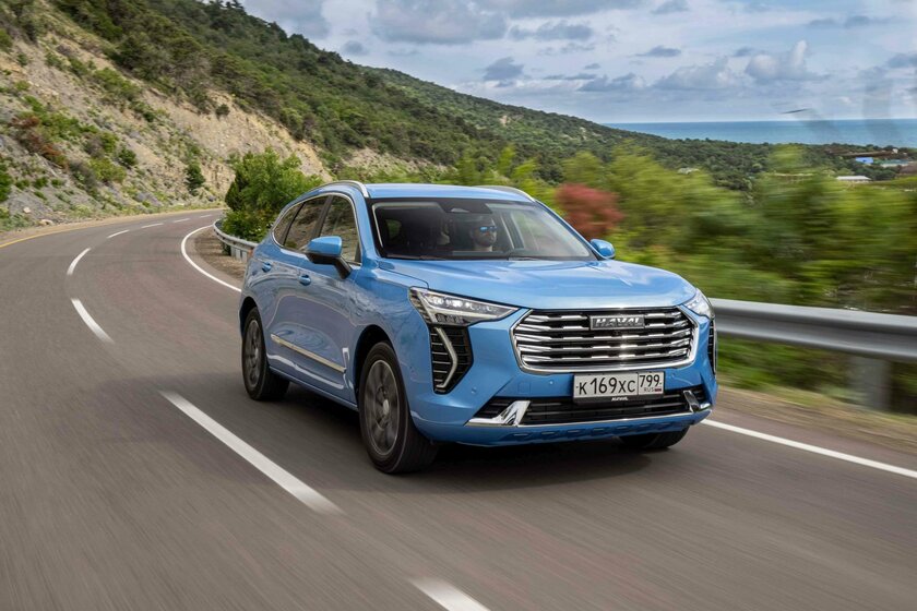 Кроссоверы победили: 6 из 10 проданных в России новых авто — это SUV