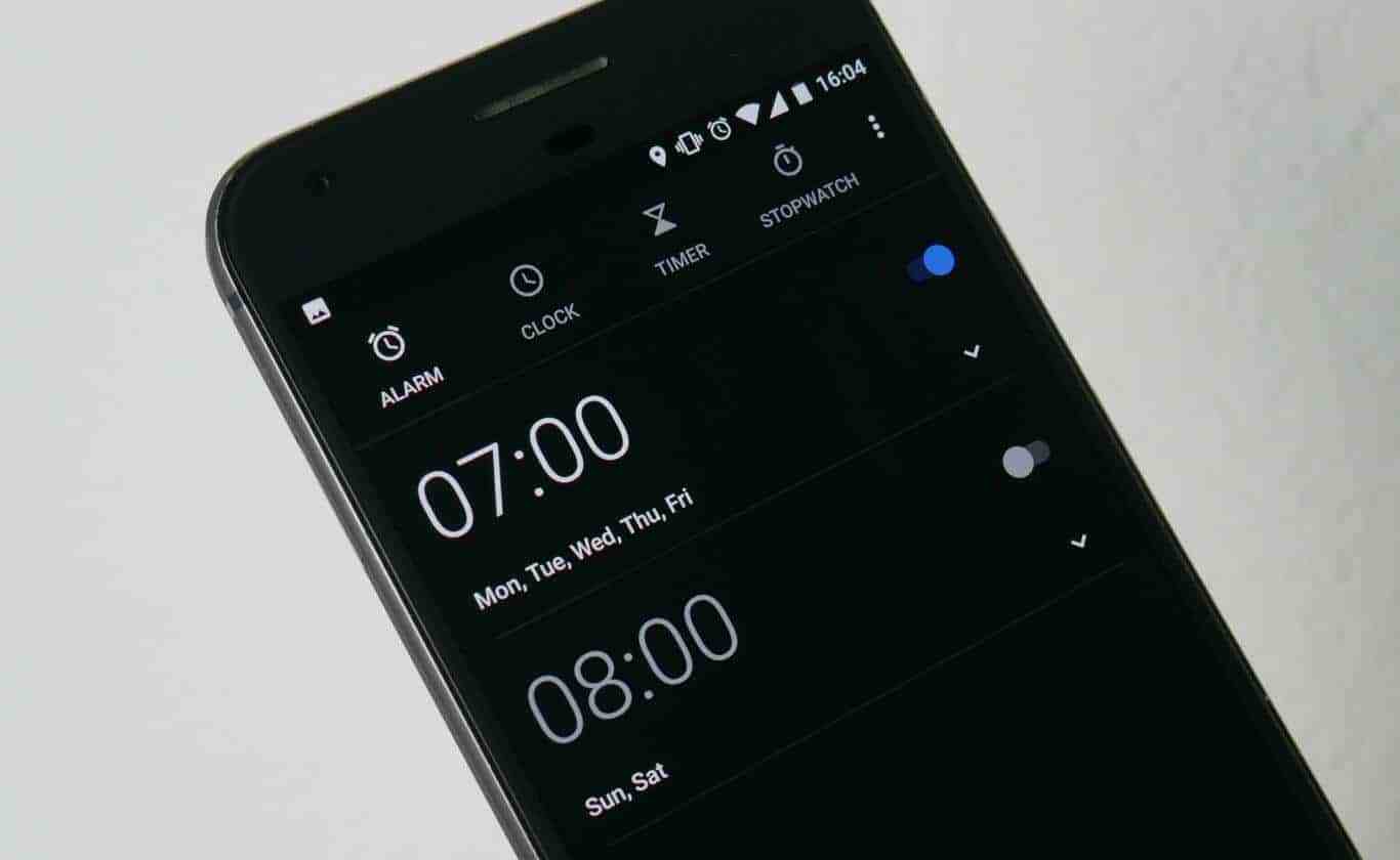 Встроенный в Android будильник позволяет записывать собственные звуки в качестве сигнала