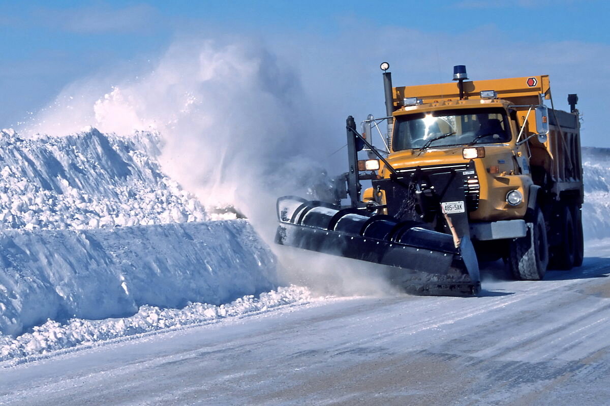An unmanned snow blower is being developed in Russia: it will work on machine vision technology