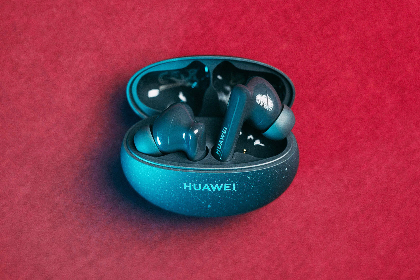 Обзор Huawei FreeBuds 5i: отличный выбор для всех, кроме аудиофилов