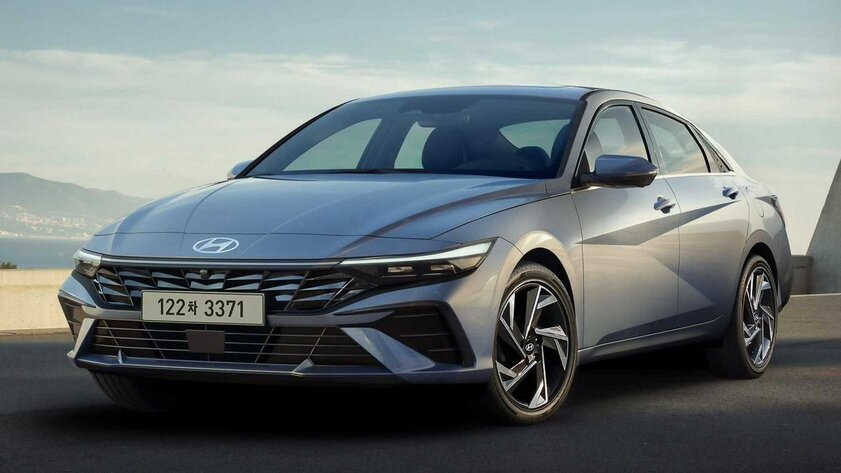 Hyundai представила обновлённую Elantra: отличия придётся искать с лупой