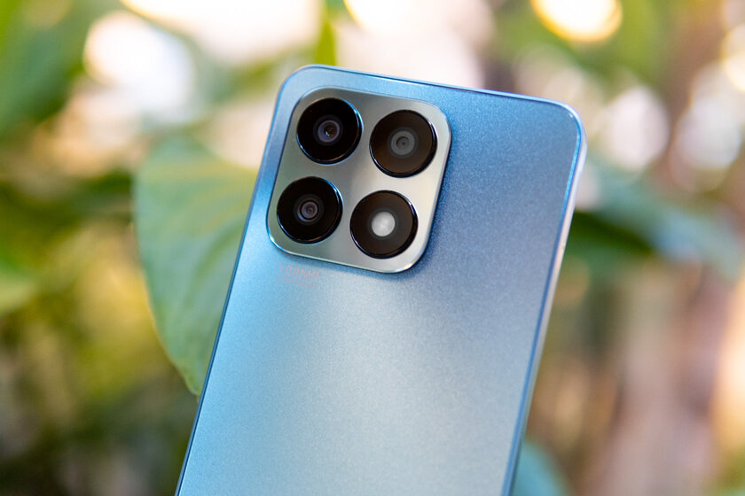 Нашёл недорогой смартфон с тончайшим обрамлением IPS-экрана. Обзор HONOR X8a